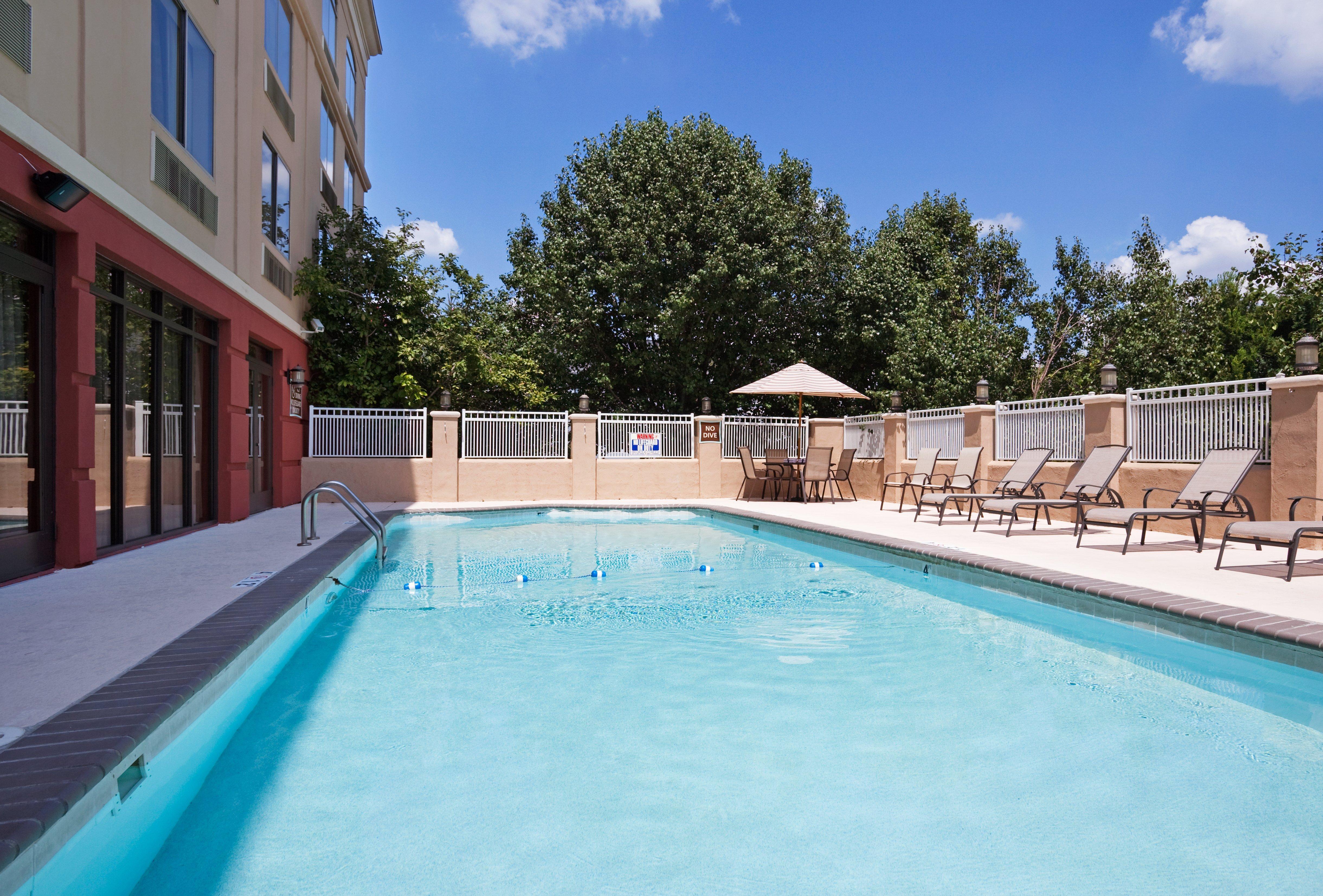 HOLIDAY INN EXPRESS MURFREESBORO CENTRAL, AN IHG HOTEL - Updated 2023  Prices & Reviews (TN)